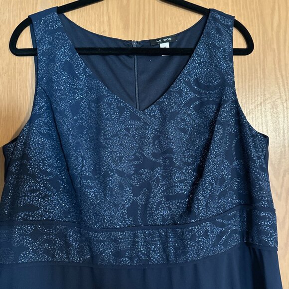 Le BOSS Blue Navy Formal Dress Size 16 Sleeveless Lined V-Neck Back Zipper - Picture 1 of 9